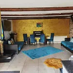 Сasa de vacaciones Golden House